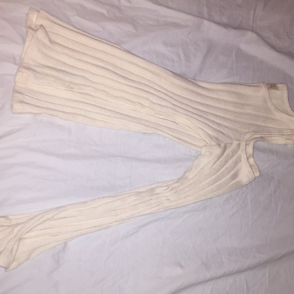 Hollister long sleeve shoulder cut out shirt - Picture 4 of 4